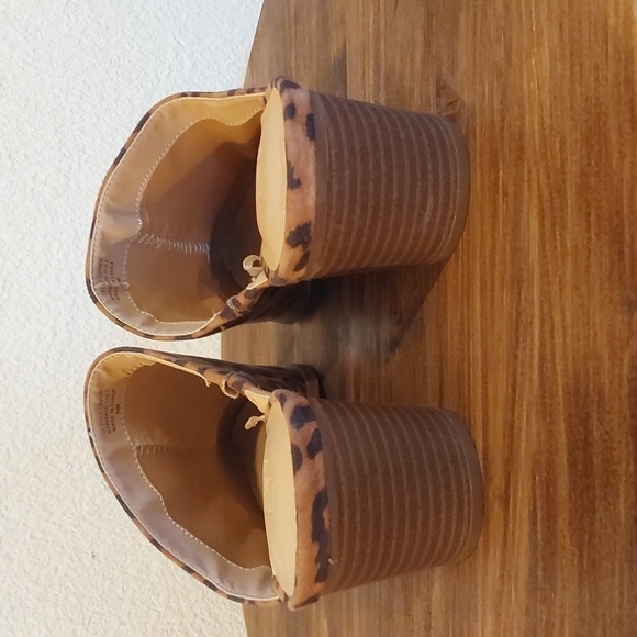 Loft Leopard Slip On Clogs Chunky Heels Animal Print Office Casual Comfort Sz.10 - Picture 4 of 9